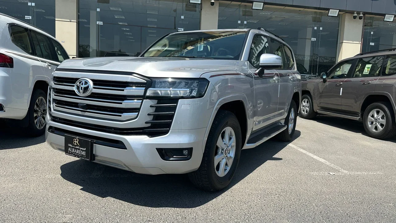 Toyota  Land Cruiser  GXR Twin Turbo  2025  Automatic  0 Km  6 Cylinder  Four Wheel Drive (4WD)  SUV  Silver  With Warranty