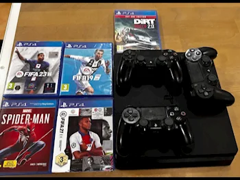 اجهزة العاب الفديو - سوني  - بلاي ستيشن 4  - 825 جيجابايت  -تشمل أجهز تحكم: 3