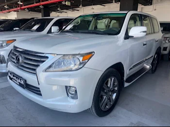  لكزس  ال اكس  570  2015  اوتوماتيك  270,000 كم  8 سلندر  دفع رباعي  اس يو في  أبيض  تحت الضمان