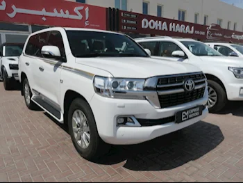 Toyota  Land Cruiser  VXR  2021  Automatic  184,000 Km  8 Cylinder  Four Wheel Drive (4WD)  SUV  White