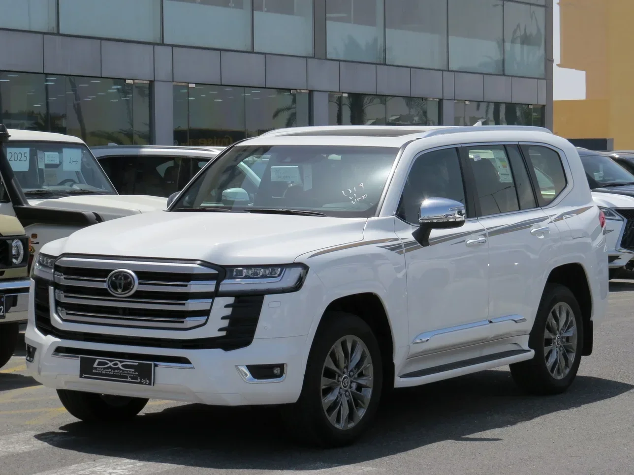 Toyota  Land Cruiser  VXR Twin Turbo  2024  Automatic  0 Km  6 Cylinder  Four Wheel Drive (4WD)  SUV  White  With Warranty