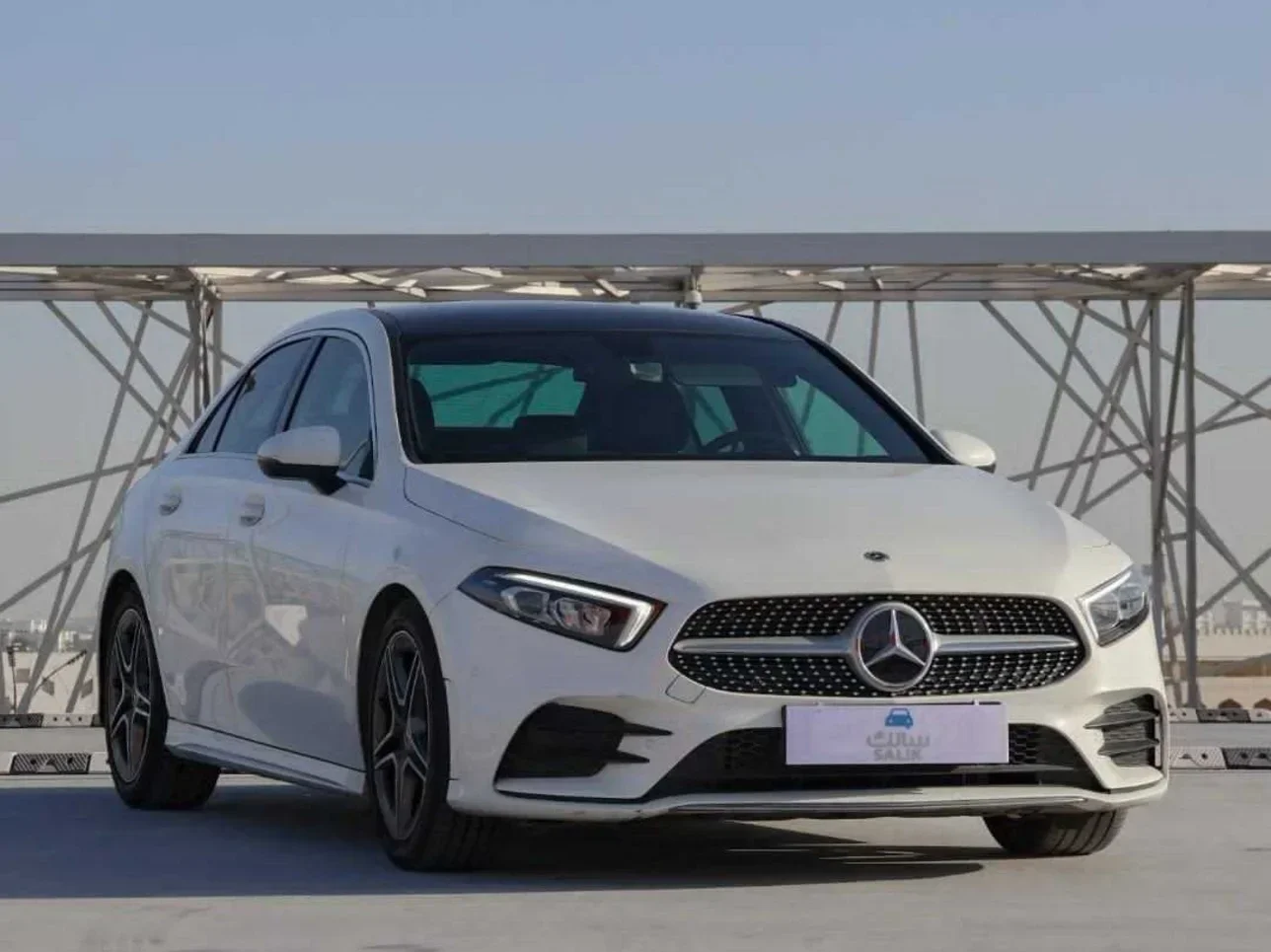 مرسيدس - بنز  اي  200  4 سلندر  سيدان  أبيض  2022