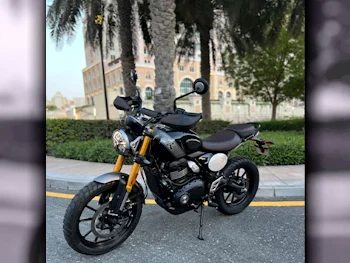 تريمف  سكرامبلر 400 اكس -  2024 - اللون اسود -  الضمان