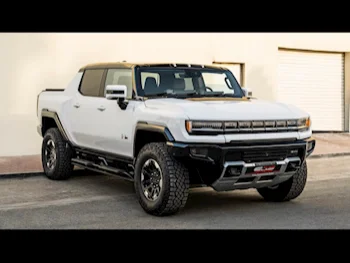 GMC  Hummer EV  SUV  2023  Automatic  6,590 Km  0 Cylinder  All Wheel Drive (AWD)  Pick Up  White  With Warranty