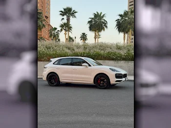 Porsche  Cayenne  Turbo  2019  Automatic  45,000 Km  8 Cylinder  Four Wheel Drive (4WD)  SUV  White  With Warranty