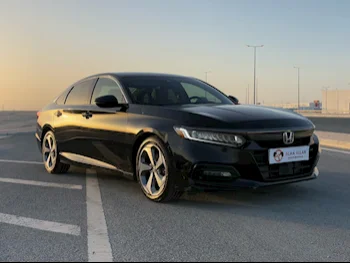 Honda  Accord  2020  Automatic  90,000 Km  4 Cylinder  Front Wheel Drive (FWD)  SUV  Black