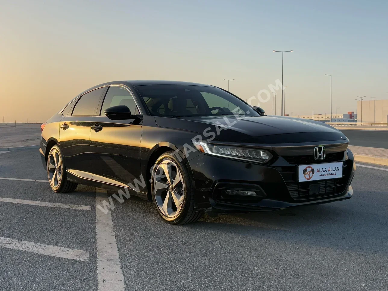 Honda  Accord  2020  Automatic  90,000 Km  4 Cylinder  Front Wheel Drive (FWD)  SUV  Black