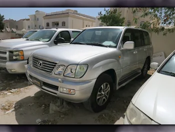 Lexus  LX  470  2006  Automatic  206,000 Km  8 Cylinder  Four Wheel Drive (4WD)  SUV  Silver