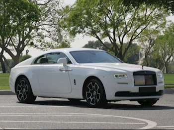  رولز - رويس  رايث  بلاك بادج  2017  اوتوماتيك  60,000 كم  12 سلندر  دفع كلي مستمر  كوبيه \ سبورت  أبيض  تحت الضمان