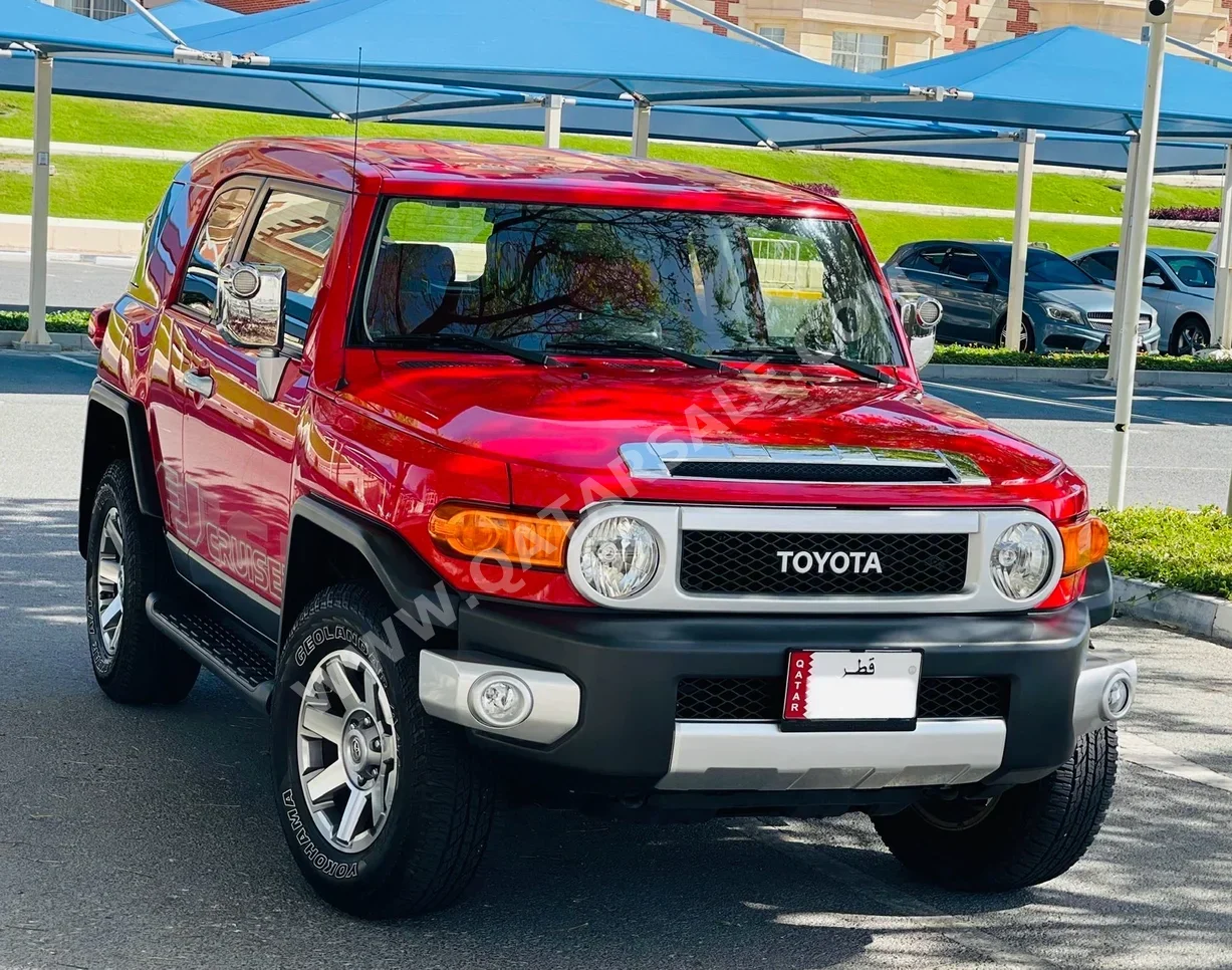 Toyota  FJ Cruiser  Final Edition  2018  Automatic  83,000 Km  6 Cylinder  Four Wheel Drive (4WD)  SUV  Red