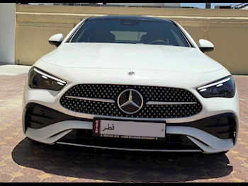 مرسيدس - بنز  سي ال اي  200  2024  اوتوماتيك  3,500 كم  4 سلندر  دفع خلفي  كوبيه \ سبورت  أبيض  تحت الضمان