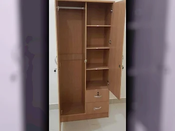 خزائن ودواليب الملابس والزينة - دوحة فيرنيتشر  - خزائن  - الأصفر