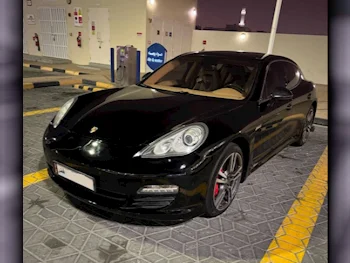 Porsche  Panamera  S  2012  Automatic  102,000 Km  8 Cylinder  Rear Wheel Drive (RWD)  Sedan  Black