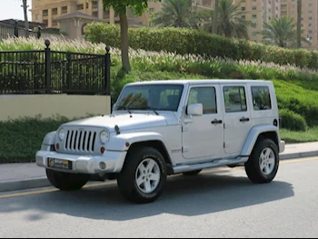 جييب  رانجلار  صحارى  2008  اوتوماتيك  209,000 كم  6 سلندر  دفع رباعي  اس يو في  فضي