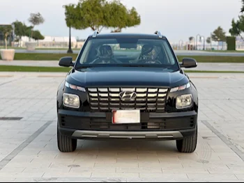 Hyundai  Venue  4 Cylinder  SUV 2x4  Black  2025