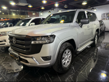 Toyota  Land Cruiser  GX  2023  Automatic  54,000 Km  6 Cylinder  Four Wheel Drive (4WD)  SUV  Silver  With Warranty