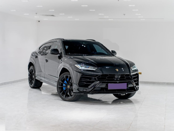 لمبرجيني  اوروس  2021  اوتوماتيك  85,000 كم  8 سلندر  دفع رباعي  اس يو في  أسود  تحت الضمان