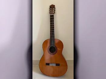 غيتار اكوستيك  ياماها  بني  2015 \  للمبتدئين