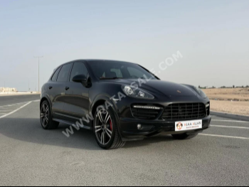 Porsche  Cayenne  GTS  2013  Automatic  130,000 Km  8 Cylinder  Four Wheel Drive (4WD)  SUV  Black