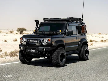 سوزوكي  جمني  2021  عادي  18,000 كم  4 سلندر  دفع رباعي  اس يو في  أسود