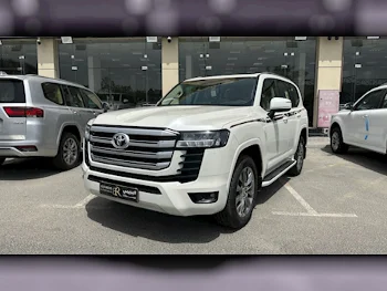 Toyota  Land Cruiser  GXR  2025  Automatic  0 Km  6 Cylinder  Four Wheel Drive (4WD)  SUV  White  With Warranty