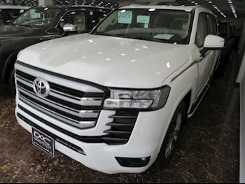 Toyota  Land Cruiser  GXR Twin Turbo  2025  Automatic  0 Km  6 Cylinder  Four Wheel Drive (4WD)  SUV  White  With Warranty