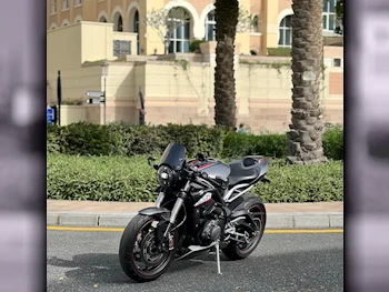 تريمف  سبيد تربل -  2018 - اللون رمادي غامق