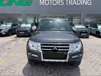 Mitsubishi  Pajero  GLS  2022  Automatic  74,000 Km  6 Cylinder  Four Wheel Drive (4WD)  SUV  Gray