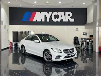 مرسيدس - بنز  سي - كلاس  200 اي ام جي  2019  اوتوماتيك  34,000 كم  4 سلندر  دفع خلفي  سيدان  أبيض