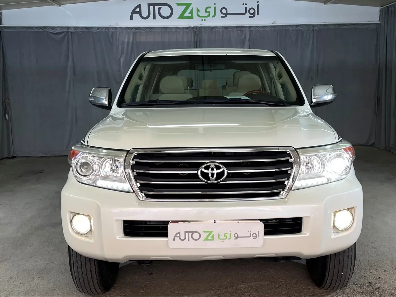 Toyota  Land Cruiser  GXR  2015  Manual  167,500 Km  6 Cylinder  Four Wheel Drive (4WD)  SUV  White