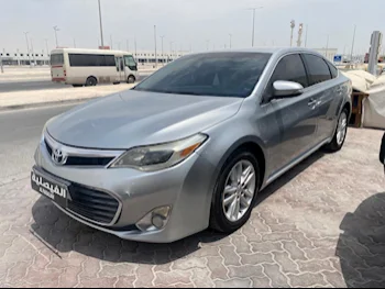 Toyota  Avalon  XLE  2015  Automatic  272,000 Km  6 Cylinder  Front Wheel Drive (FWD)  Sedan  Gray