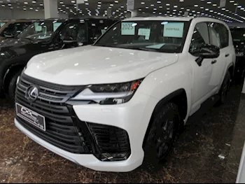 لكزس  ال اكس  600 اوفرتريل  2025  اوتوماتيك  0 كم  6 سلندر  دفع رباعي  اس يو في  أبيض