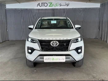 تويوتا  فورشنر  اس ار 5  2024  اوتوماتيك  7,750 كم  6 سلندر  دفع رباعي  اس يو في  أبيض  تحت الضمان