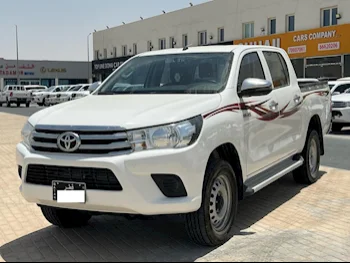 Toyota  Hilux  2022  Automatic  147,000 Km  4 Cylinder  Four Wheel Drive (4WD)  Pick Up  White