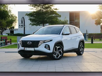 Hyundai  Tucson  4 Cylinder  2x4  White  2023