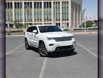 جييب  جراند شيروكي  ليميتد  2017  اوتوماتيك  67,600 كم  8 سلندر  دفع رباعي  اس يو في  أبيض لؤلؤي