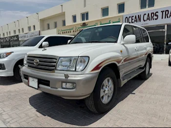 Toyota  Land Cruiser  GXR  2005  Automatic  250,000 Km  8 Cylinder  Four Wheel Drive (4WD)  SUV  White