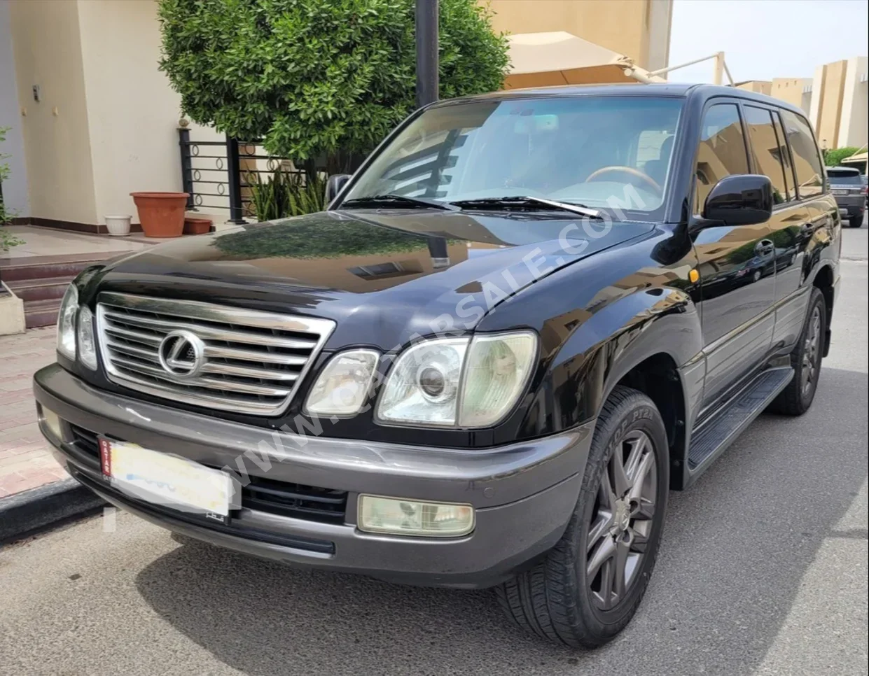 Lexus  LX  470  2006  Automatic  350,000 Km  8 Cylinder  Four Wheel Drive (4WD)  SUV  Black