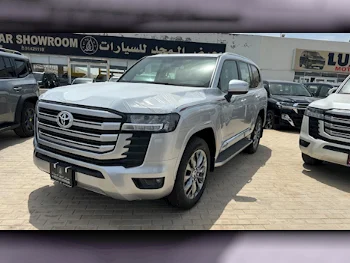 Toyota  Land Cruiser  GXR  2024  Automatic  0 Km  6 Cylinder  Four Wheel Drive (4WD)  SUV  Silver  With Warranty