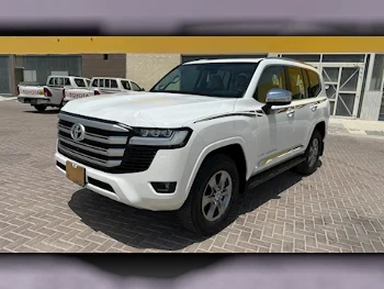 تويوتا  لاند كروزر  في اكس توين توربو  2025  اوتوماتيك  0 كم  6 سلندر  دفع رباعي  اس يو في  أبيض  تحت الضمان