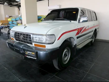 تويوتا  لاند كروزر  في اكس  1996  عادي  76,000 كم  6 سلندر  دفع رباعي  اس يو في  أبيض