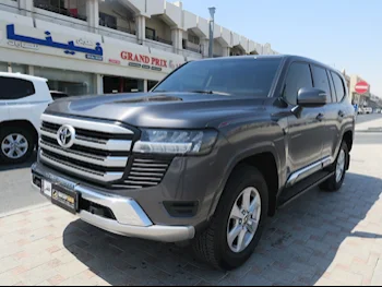 Toyota  Land Cruiser  GXR  2024  Automatic  1,000 Km  6 Cylinder  Four Wheel Drive (4WD)  SUV  Gray  With Warranty
