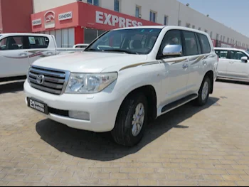 Toyota  Land Cruiser  GXR  2011  Automatic  168,000 Km  8 Cylinder  Four Wheel Drive (4WD)  SUV  White