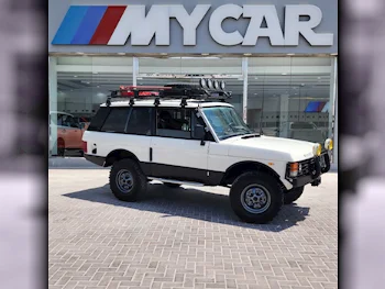 لاند روفر  رنج روفر  1985  عادي  249,000 كم  8 سلندر  دفع خلفي  كلاسك  أبيض