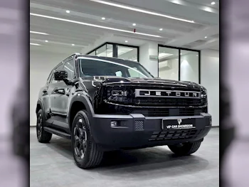 Jetour  T1  Luxury  2025  Automatic  130 Km  4 Cylinder  Four Wheel Drive (4WD)  SUV  Black  With Warranty