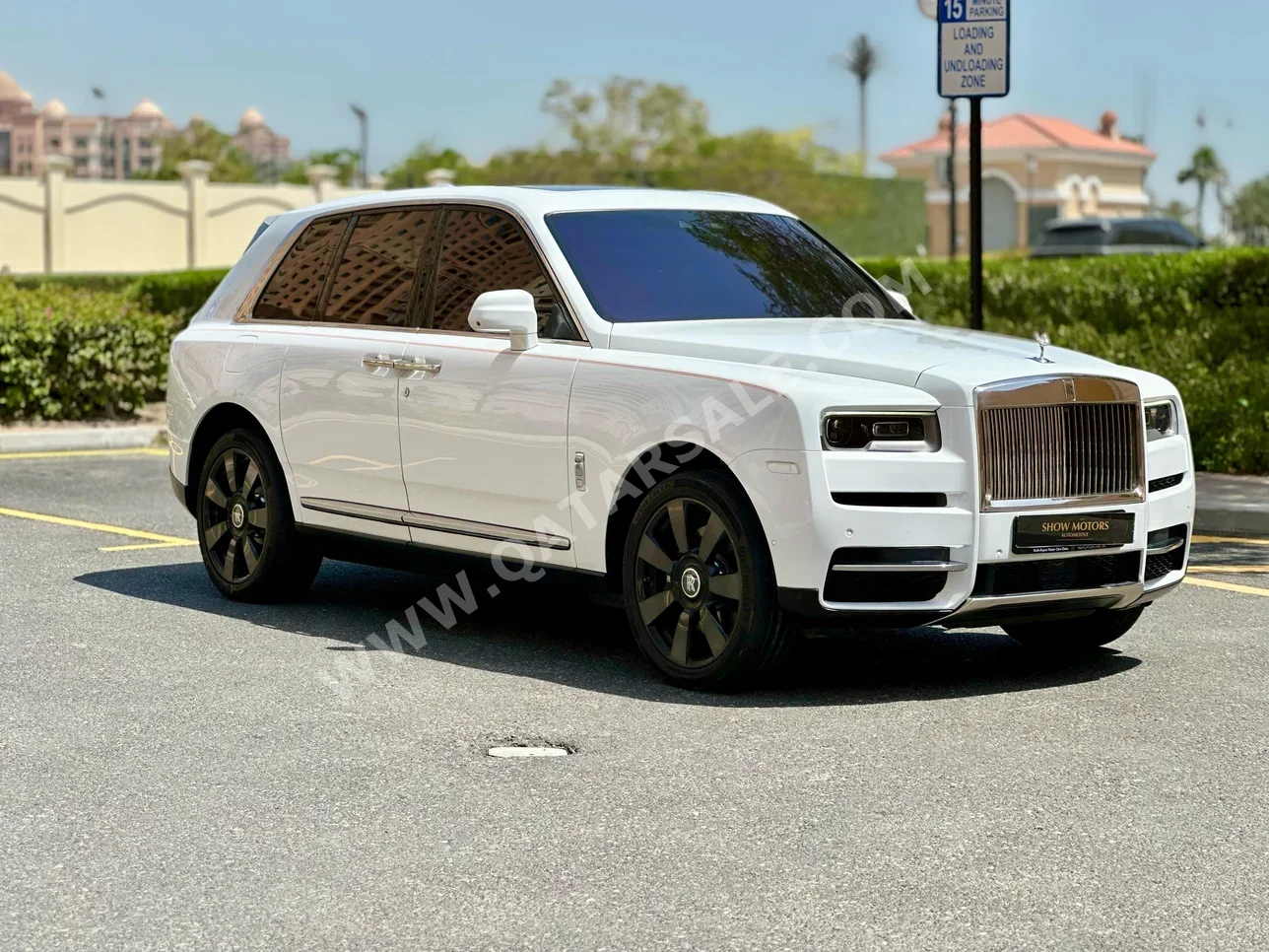  Rolls-Royce  Cullinan  2020  Automatic  34,000 Km  12 Cylinder  Four Wheel Drive (4WD)  SUV  White  With Warranty