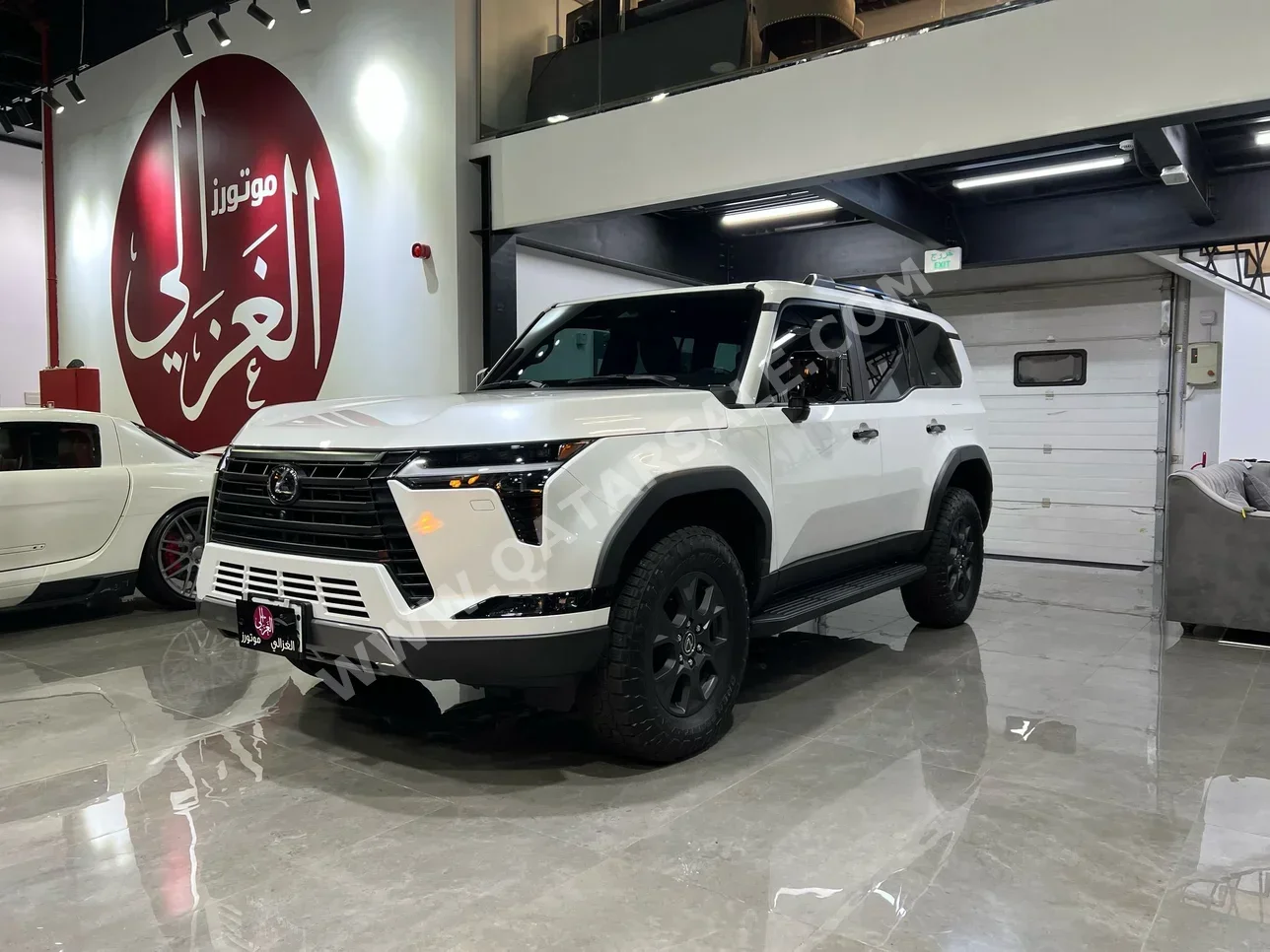 لكزس  جي اكس  550 لاكجري بلس  2024  اوتوماتيك  0 كم  6 سلندر  دفع رباعي  اس يو في  أبيض  تحت الضمان