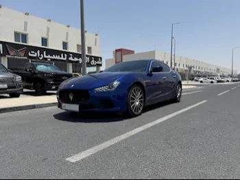 مزاراتي  جيبلي  2016  اوتوماتيك  70,000 كم  6 سلندر  دفع خلفي  سيدان  ازرق