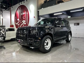 لاند روفر  ديفيندر  110  2023  اوتوماتيك  63,000 كم  4 سلندر  دفع رباعي  اس يو في  أسود  تحت الضمان