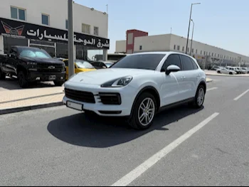 Porsche  Cayenne  2018  Automatic  90,000 Km  6 Cylinder  Four Wheel Drive (4WD)  SUV  White